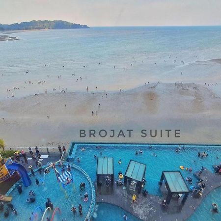 Brojat Suite Family Sea View @ Imperium Residence Kuantan Exterior photo