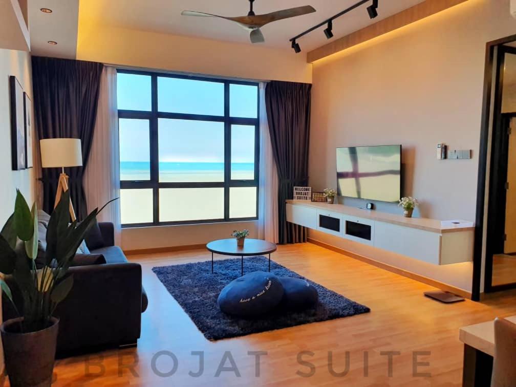 Brojat Suite Family Sea View @ Imperium Residence Kuantan Exterior photo