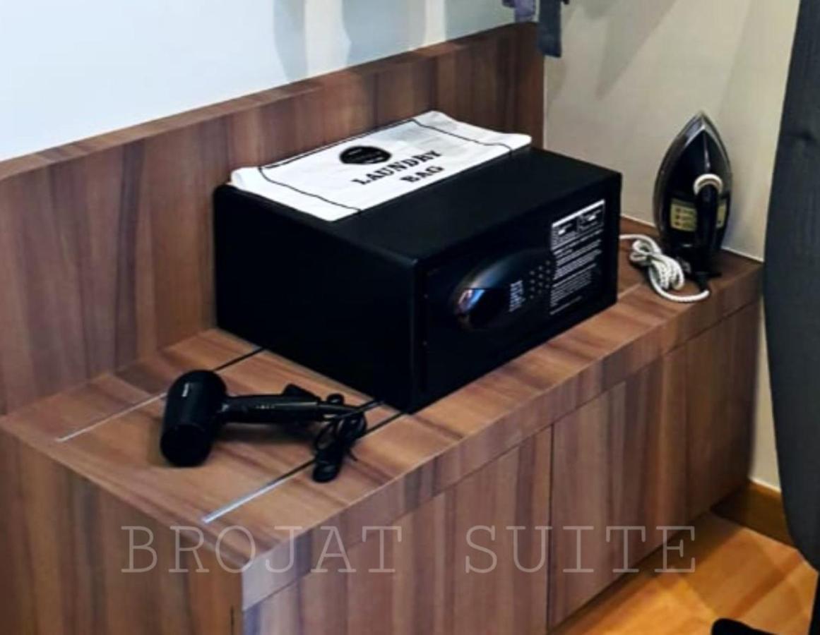 Brojat Suite Family Sea View @ Imperium Residence Kuantan Exterior photo